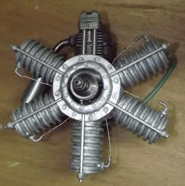 faux-moteur
